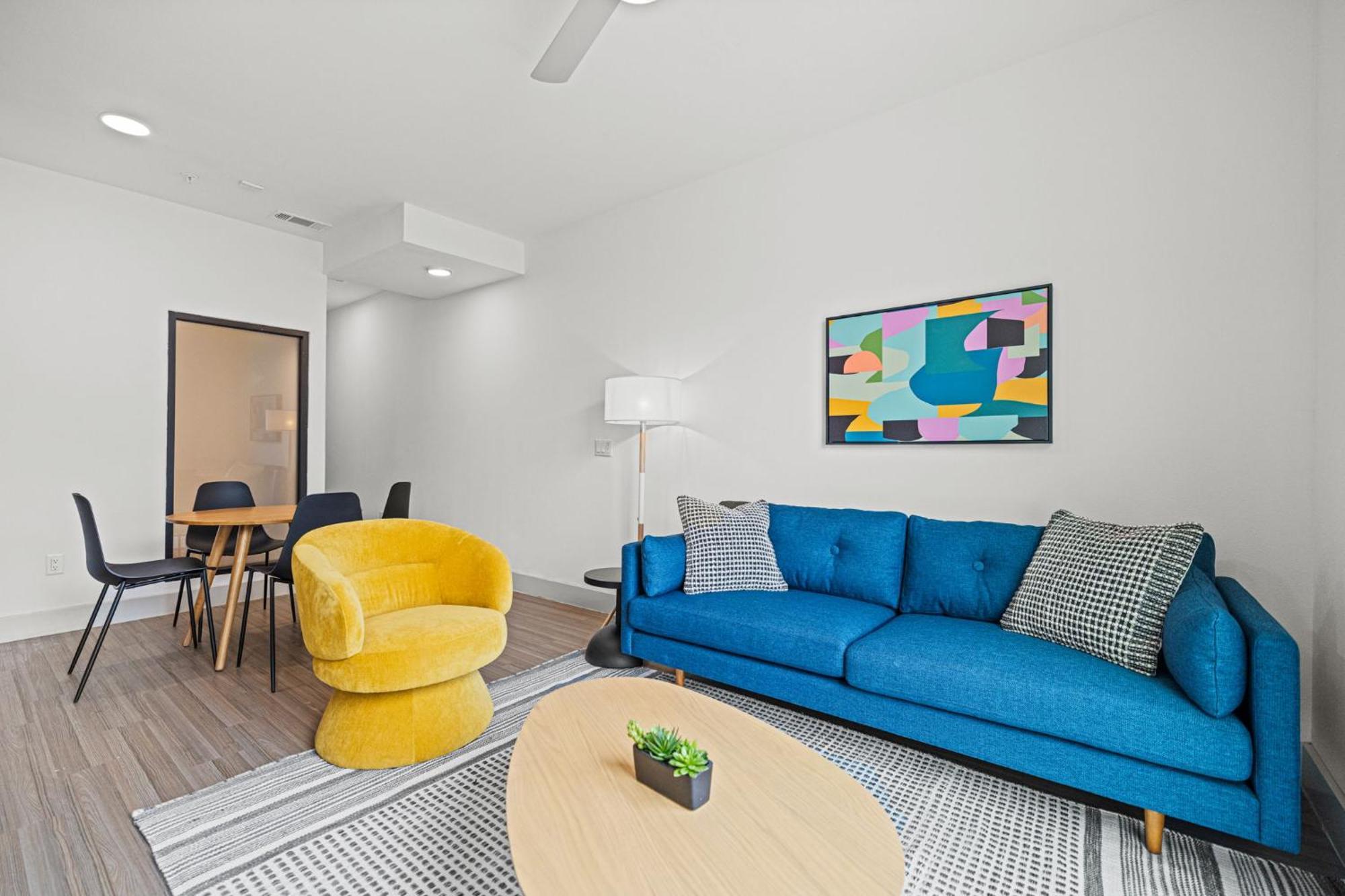Placemakr Downtown Austin Rum bild